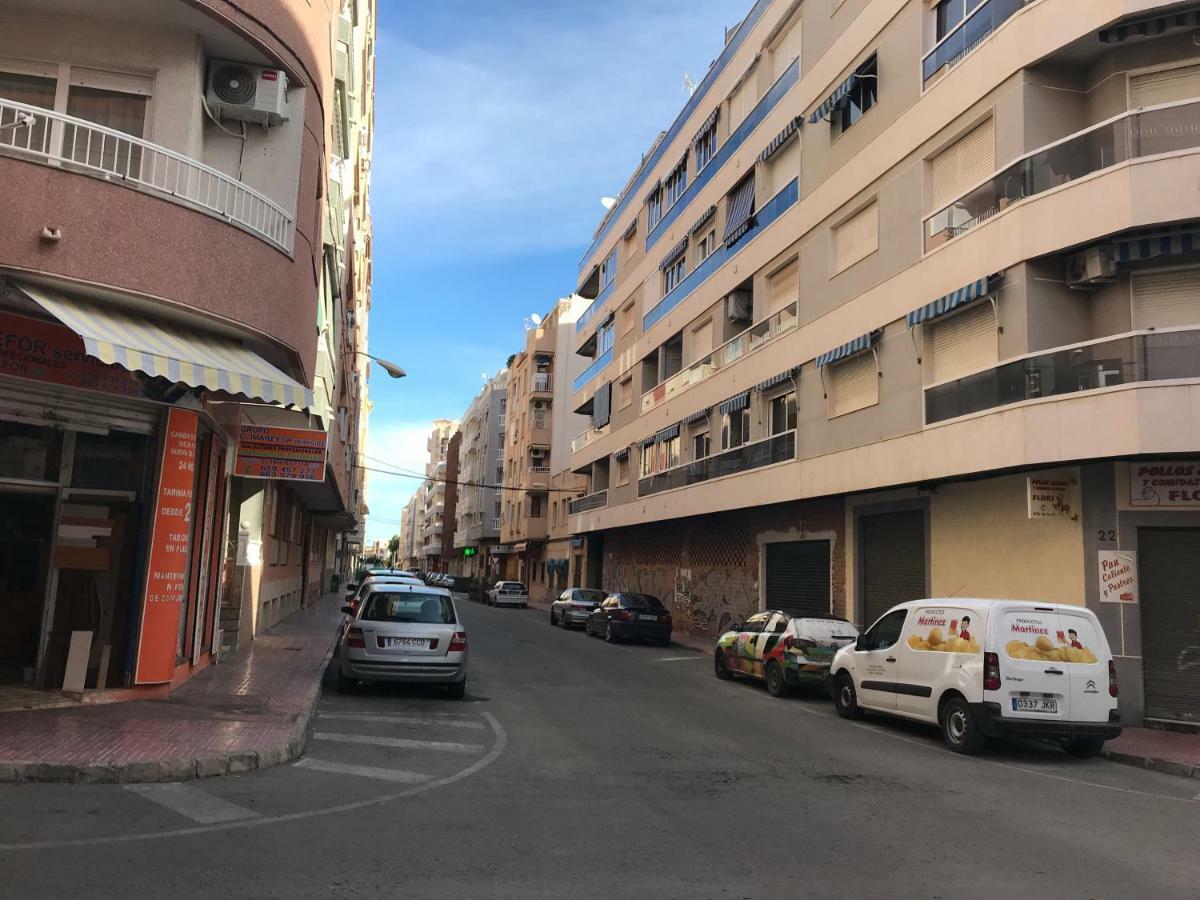 Homely Apartments Noruega Torrevieja Exterior foto